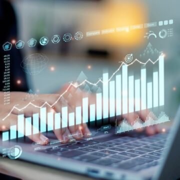 IXKVCZ36CJAINAJ5BWMJX4CZEQ.jpg España Lidera el Uso de IA Generativa Empresarial | Informe BEI