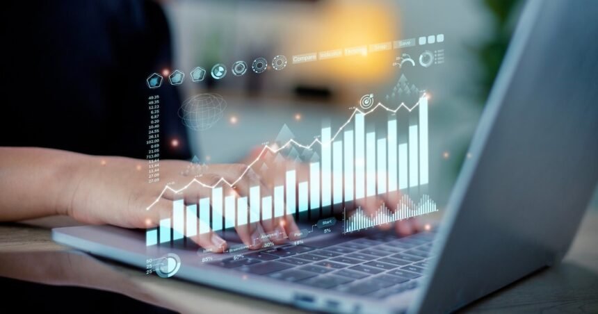 IXKVCZ36CJAINAJ5BWMJX4CZEQ.jpg España Lidera el Uso de IA Generativa Empresarial | Informe BEI